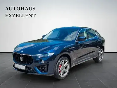 Gebraucht Maserati Levante 430 PS (316 kW) 2019 Blau SUV