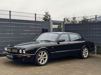 Jaguar XJR