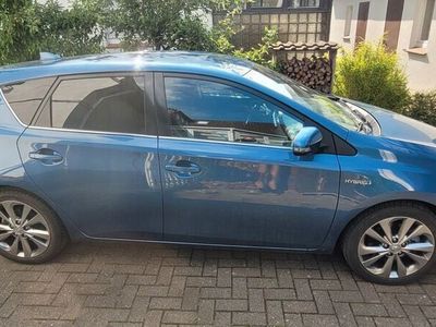 Toyota Auris Hybrid