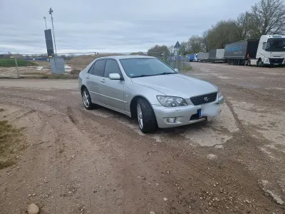 Brugt Lexus IS200 155 HK (114 kW) 2003 Sølv Sedan