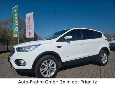 Gebraucht Ford Kuga Titanium 179 PS (131 kW) 2019 Weiß SUV