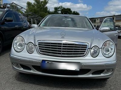 Mercedes E320