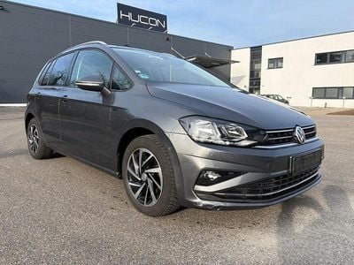 Grau Gebraucht 2018 VW Golf Sportsvan Join Van / Kleinbus | 15.500 € (Guter Preis)
