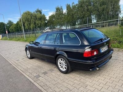 BMW 525