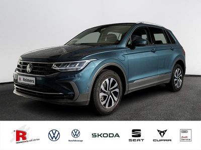 Blau Gebraucht 2023 VW Tiguan Active SUV | 31.829 € (Fairer Preis)