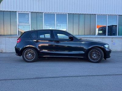 Second-hand BMW 118 Sport Line 143 CP (105 kW) 2009 Negru Hatchback