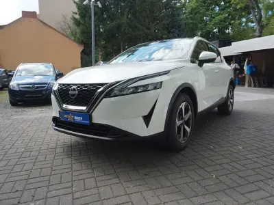 Gebraucht Nissan Qashqai Tekna 158 PS (116 kW) 2023 Weiß SUV