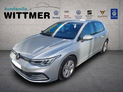 Gebraucht VW Golf VIII Life 110 PS (80 kW) 2022 Silber Limousine