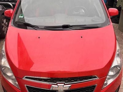 Begagnad Chevrolet Spark 68 HK (50 kW) 2011 Röd Halvkombi