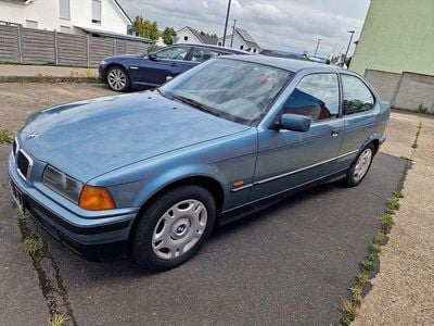 BMW 318 Compact