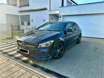 Gebraucht Mercedes CLA250e Shooting Brake AMG 218 PS (160 kW) 2016 Blau Kombi