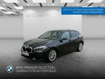Gebraucht BMW 118 Sport Line 136 PS (100 kW) 2023 Schwarz Limousine