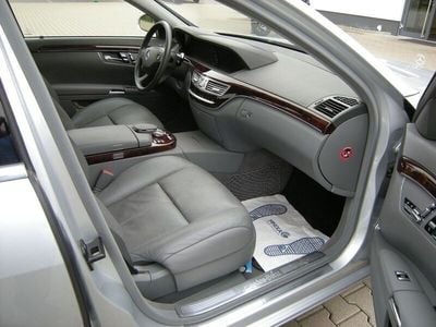 Gebraucht Mercedes S420 320 PS (235 kW) 2006 Silber Limousine