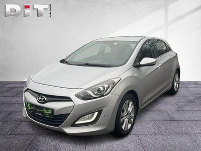 Sleek silber (metallic) Gebraucht 2015 Hyundai i30 Trend Limousine | 7.740 € (Fairer Preis)