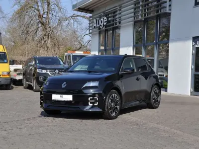Nuova Renault R5 Komfort 110 kW (150 CV) 2026 Nero Utilitaria