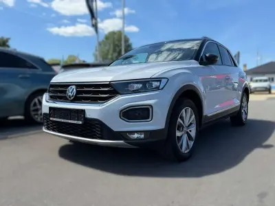 Gebraucht VW T-Roc Style 150 PS (110 kW) 2018 White silver metallic SUV