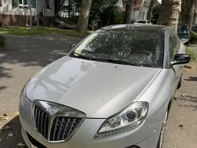 Gebraucht Lancia Delta 200 PS (147 kW) 2010 Kleinwagen