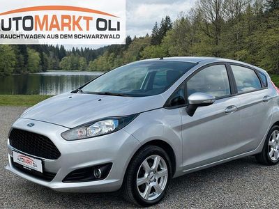 Gebraucht Ford Fiesta Celebration 101 PS (74 kW) 2017 Silber Limousine
