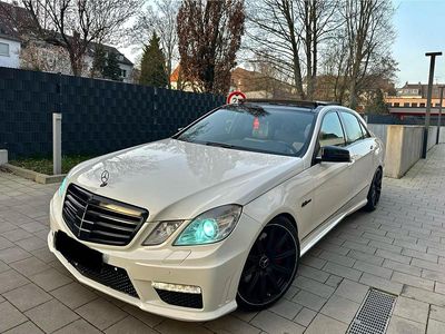 Gebraucht Mercedes E500 AMG 408 PS (300 kW) 2009 Weiß Limousine