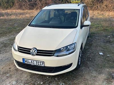 Usata VW Sharan Comfortline 150 CV (110 kW) 2017 Giallo Monovolume