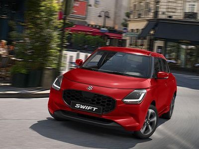 Rot Neu 2025 Suzuki Swift Comfort+ Limousine | 18.850 €