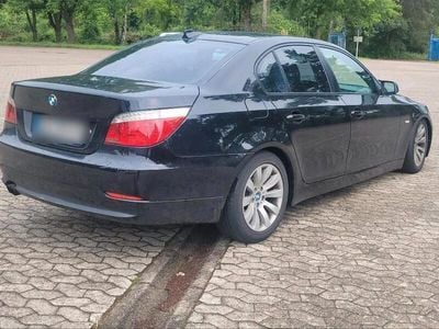 BMW 523