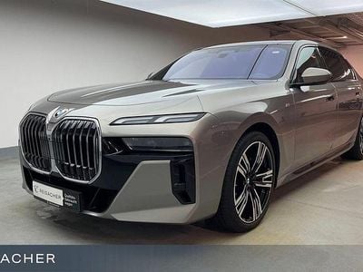 Gebraucht BMW 740 M Sport 286 PS (210 kW) 2025 Grau Limousine