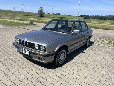 Gebraucht BMW 325 170 PS (125 kW) 1988 Silber Limousine