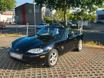 Gebraucht Mazda MX5 110 PS (80 kW) 2002 Schwarz Cabrio
