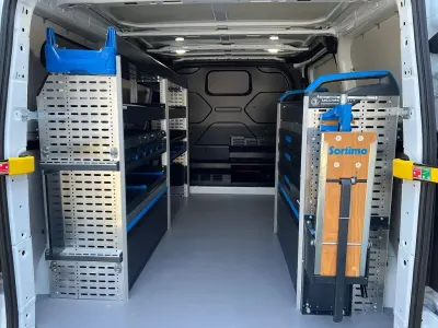 Gebraucht Ford Transit Custom 131 PS (96 kW) 2022 Weiß Van / Kleinbus