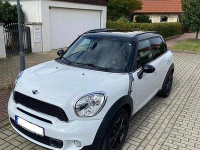 Second-hand Mini Cooper Countryman 143 CP (105 kW) 2011 Alb SUV