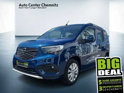 Gebraucht Opel Combo Life Innovation 131 PS (96 kW) 2020 Ozean blau Van / Kleinbus