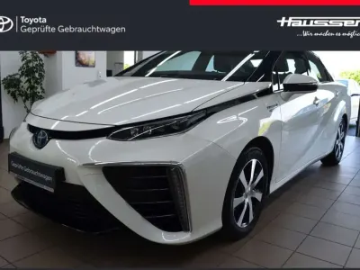 Gebraucht Toyota Mirai 154 PS (113 kW) 2020 Titaniumweiß perleffekt Limousine