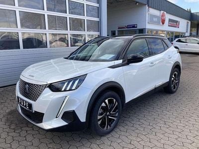 Second-hand Peugeot e-2008 GT 100 kW (136 CP) 2022 Alb SUV