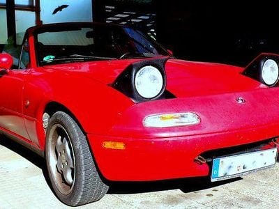 Usata Mazda MX5 122 CV (89 kW) 1996 Rosso Cabrio