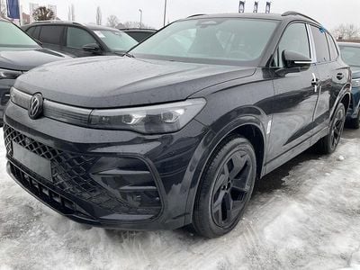 Grenadillschwarz metallic Neu 2026 VW Tiguan R-line SUV | 54.945 € (Guter Preis)