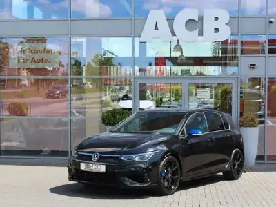 Gebraucht VW Golf VIII R 333 PS (244 kW) 2024 Schwarz Limousine