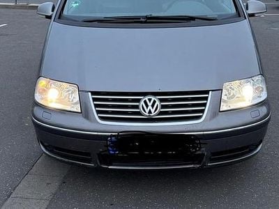 VW Sharan