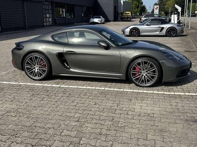 Porsche 718 Cayman GTS
