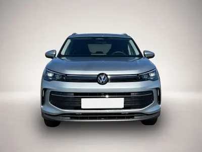 Neu VW Tiguan Life 150 PS (110 kW) 2026 Silber SUV
