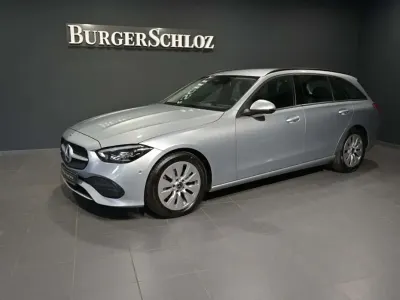 Gebraucht Mercedes C200 163 PS (119 kW) 2023 Metalliclack hightechsilber Limousine