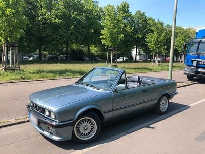 Gebraucht BMW 320 Cabriolet 130 PS (95 kW) 1988 Andere farben Cabrio