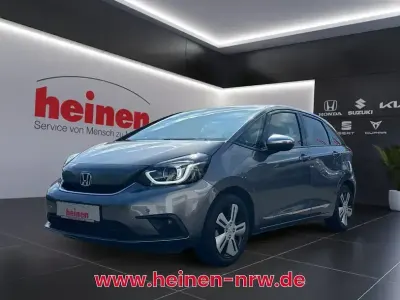 Gebraucht Honda Jazz Executive 109 PS (80 kW) 2021 Shining gray metallic Kleinwagen