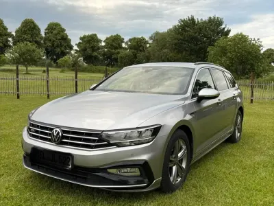 Gebraucht VW Passat R-line 150 PS (110 kW) 2020 Silber Kombi