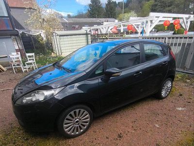 Usata Ford Fiesta 82 CV (60 kW) 2010 Nero Utilitaria