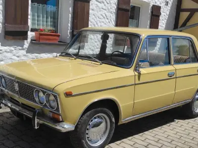 Gebraucht Lada 2103 75 PS (55 kW) 1974 Gelb Limousine