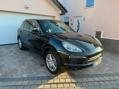 Gebraucht Porsche Cayenne 300 PS (220 kW) 2011 Schwarz SUV