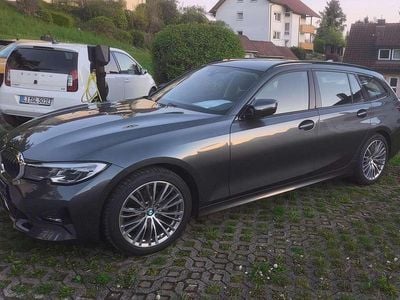 Gebraucht BMW 320 Sport Line 190 PS (139 kW) 2020 Mineralgrau metallic Kombi