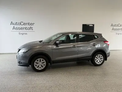 Gebraucht Nissan Qashqai Acenta 131 PS (96 kW) 2016 Grau SUV