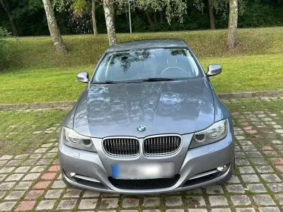Usata BMW 318 143 CV (105 kW) 2011 Grigio Berlina
